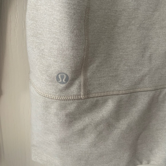 Lululemon In Stride Jacket Size 2 - Picture 5 of 5